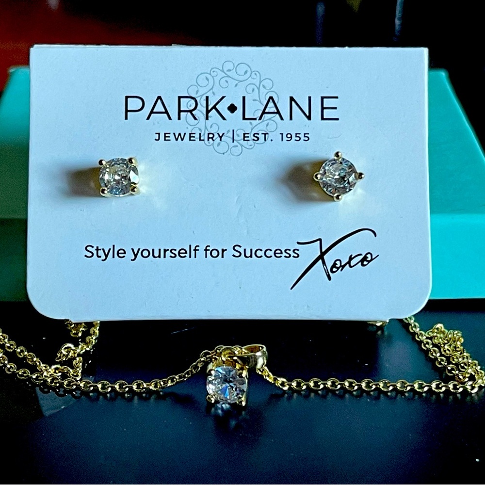 Never been worn! Park Lane mini impression set